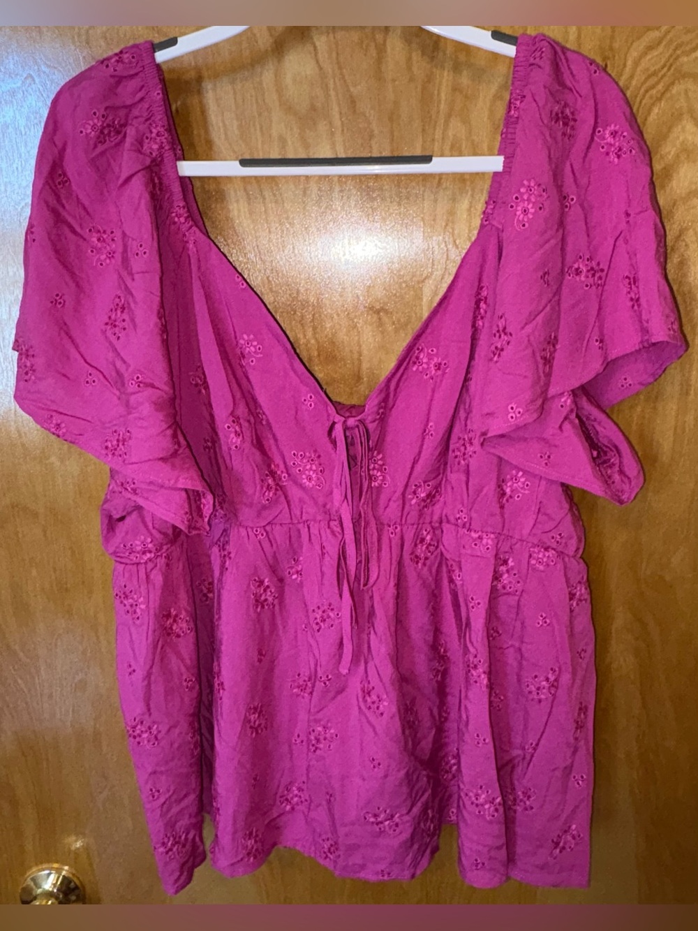 Torrid berry purple eyelet babydoll fit & flare top Size 1X tie detail/cut outs